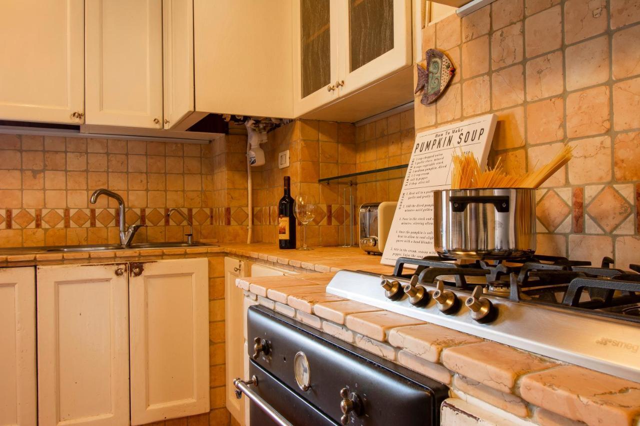 Appartamento Sulla Sala ปิสโตยา ภายนอก รูปภาพ